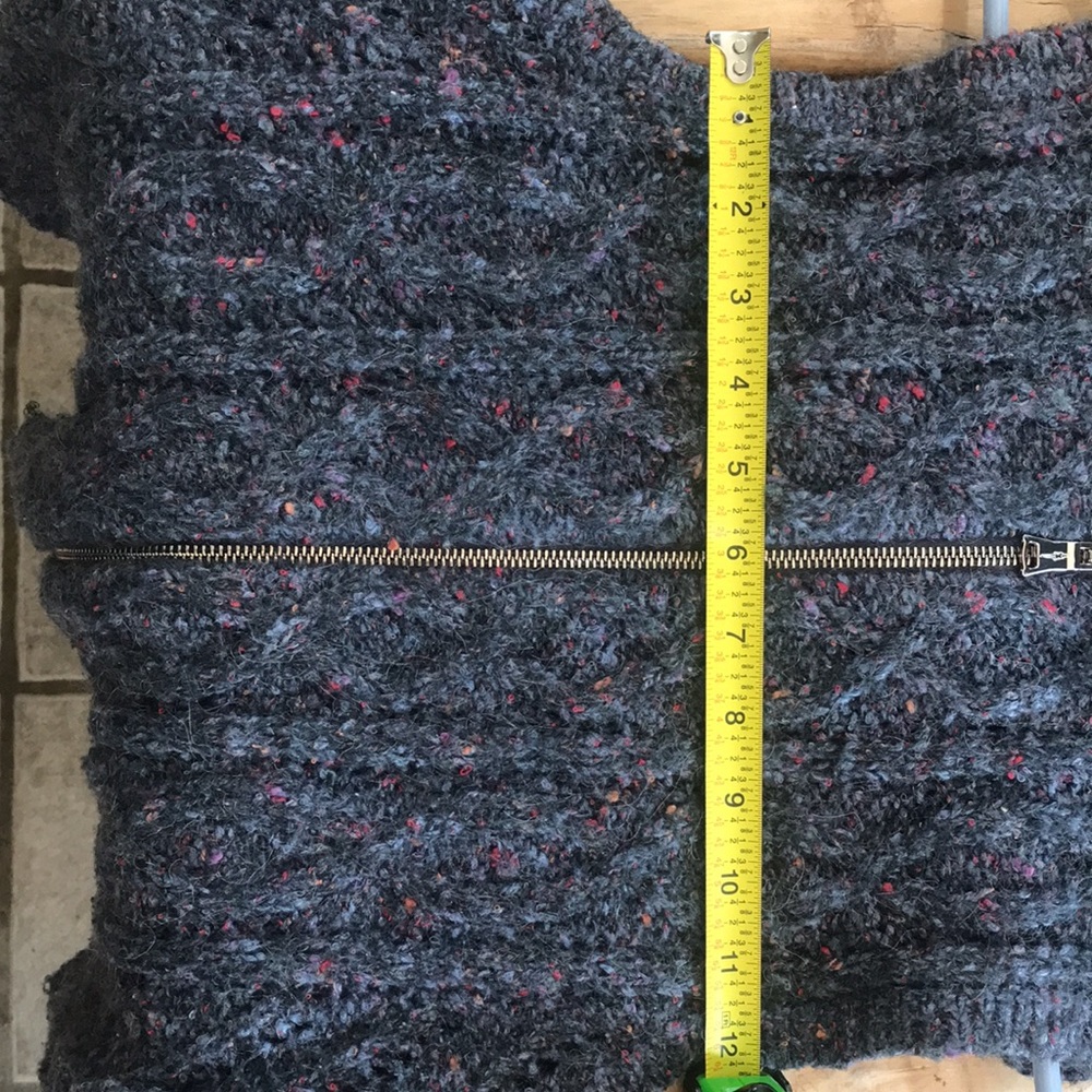 One girl who, S, mohair, sweater vest - Picture 6 of 9